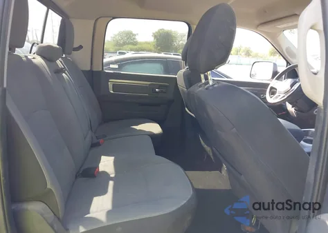 2023 Ram 1500 Classic Slt 4X4 5'7 Box z USA, uszkodzony, nr VIN 1C6RR7LG8PS565844